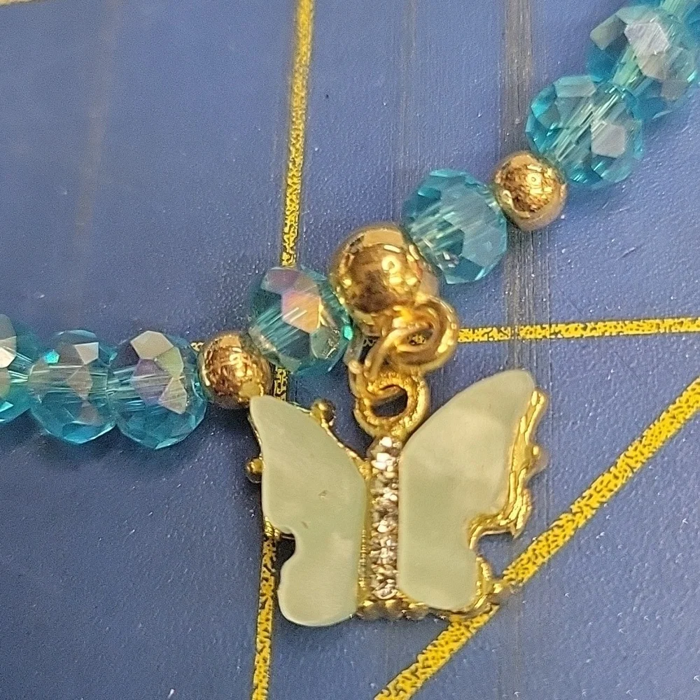 White Teal Gold TONE Bead Stretch 8